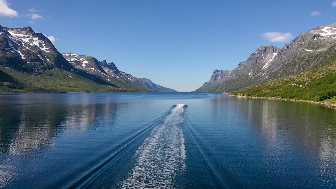 Ersfjordbotn Brygge Aparthotel ภายนอก รูปภาพ