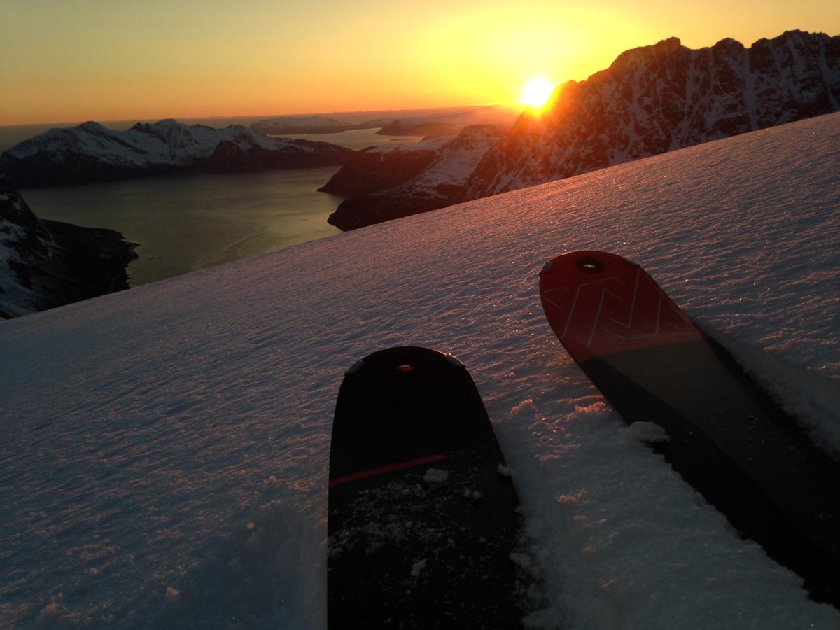 Ersfjordbotn Brygge Aparthotel ภายนอก รูปภาพ